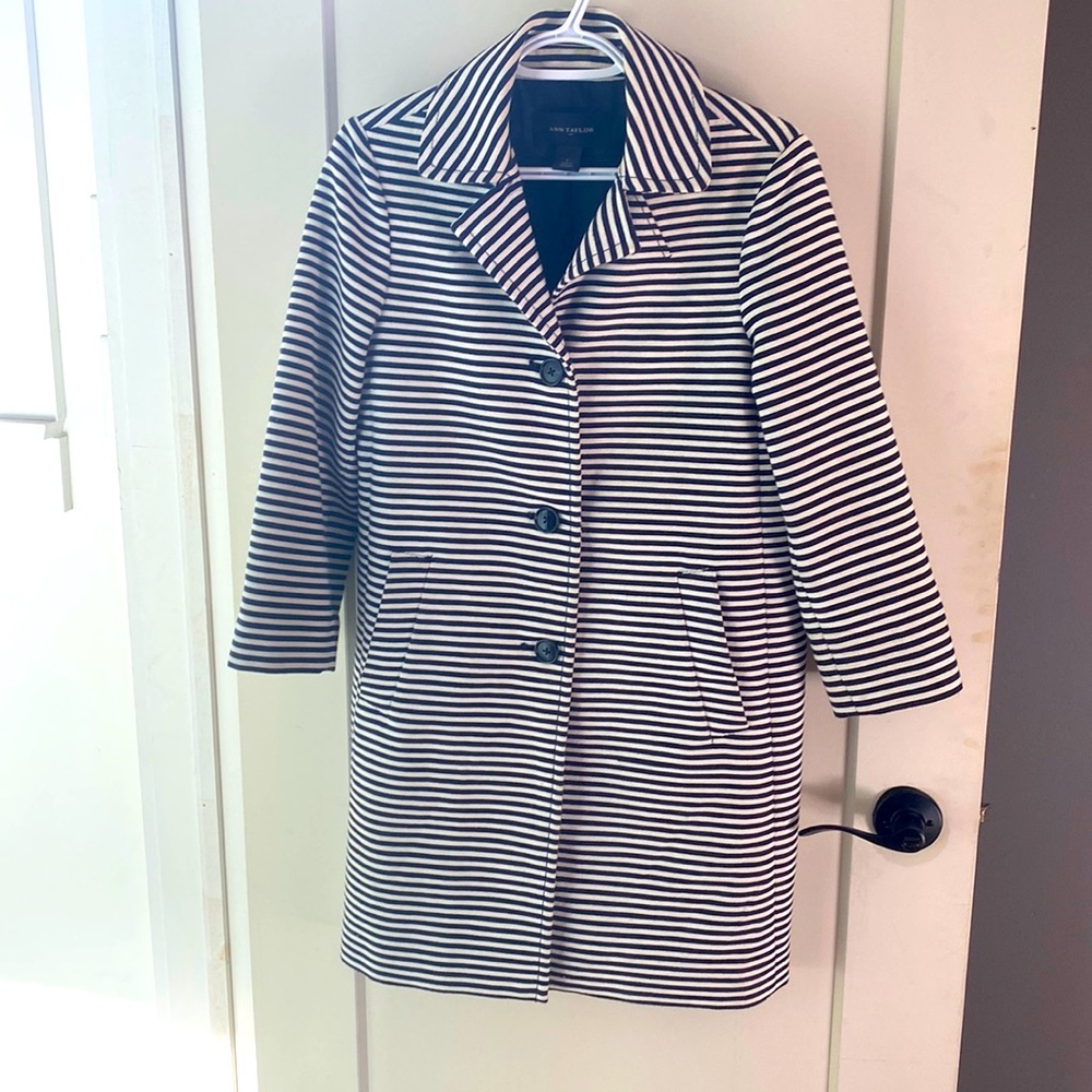 Classic Ann Taylor jacket. Long with 3/4 length sleeves.
